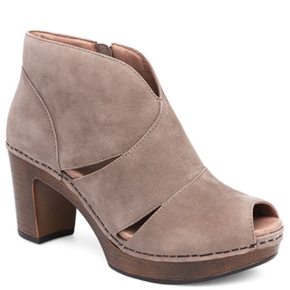 dansko delphina bootie